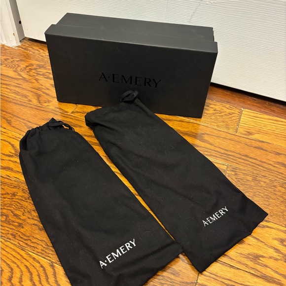 A Emery Margaux Leather Sandals - Picture 5 of 7